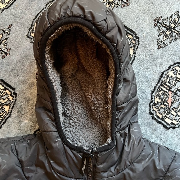 Boys Eddie Bauer Blk Reversible Zip Jacket with Hood Sz Sm 7-8 - Picture 4 of 5